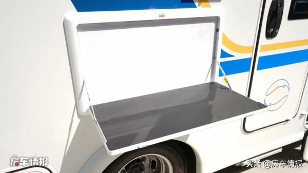 賽德新款房車下線，車裡10度電夏季空調放心開，四口人住真得勁兒