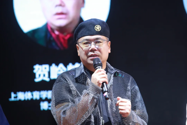 賀嶺峰：00後，活在平行時空裡