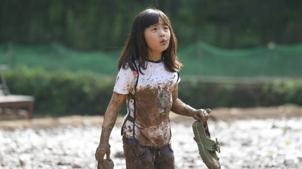 《爸去哪》10位孩子，有人學費一年25萬，有人卻活成普通人家孩子