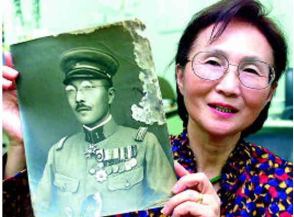 東條英機臨死之前留下4字遺言,子女嚴格遵守,卻被孫女徹底打破 東條英機臨死之前留下4字遺言,子女嚴格遵守,卻被孫女徹底打破