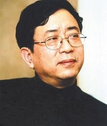 餘秋雨到底水平如何？易中天評價很犀利，但不及金庸風趣幽默