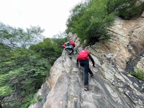 鄭州驢友團八龍潭穿越盧崖瀑布 鄭州驢友團八龍潭穿越盧崖瀑布