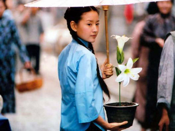 鼻子才不是越挺越好看！這4位女星的美鼻，哪怕有小缺點也很美