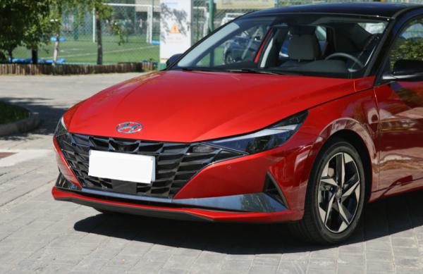 比朗逸軸距還多32mm,來看第七代伊蘭特解析,哪一款價效比更高? 比朗逸軸距還多32mm,來看第七代伊蘭特解析,哪一款價效比更高?