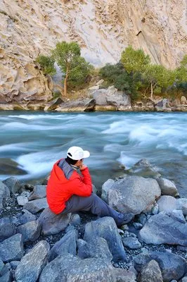 等疫情結束後，我們去撿石頭吧