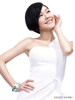 47歲賈靜雯，41歲張柏芝，這5位女星連生三個娃，還能保持好狀態