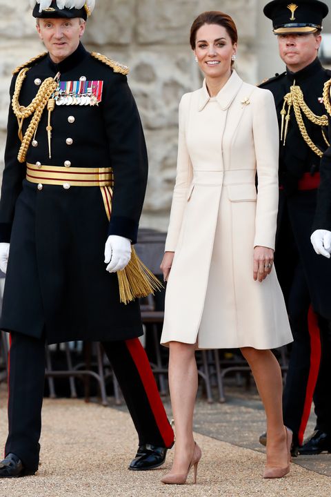 「賞心悅目」英國王室成員時尚白色禮服的精典影集(上篇) 「賞心悅目」英國王室成員時尚白色禮服的精典影集(上篇)