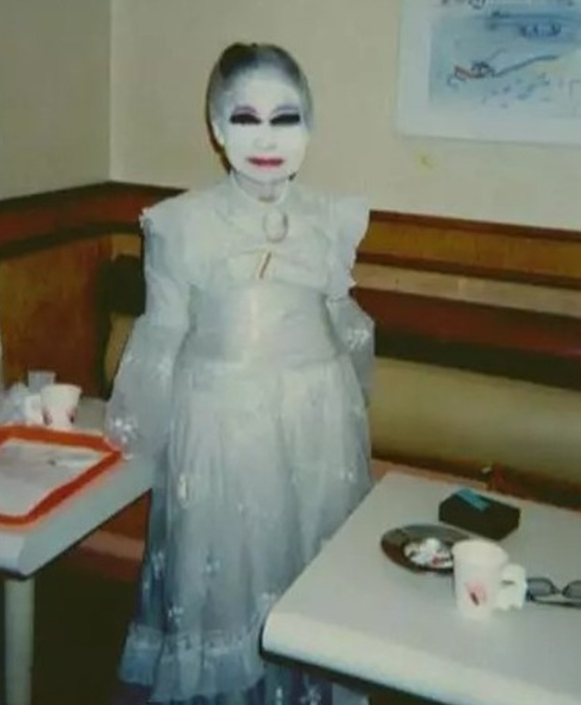 日本“站街女”雪子：被當成討好美軍的犧牲品，苦等愛人60年