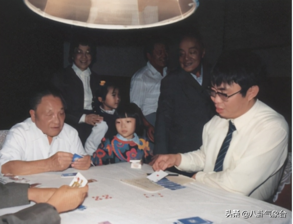 歌唱家王靜的三段情，與聶衛平的婚姻被人詬病，為兒子60歲不再嫁