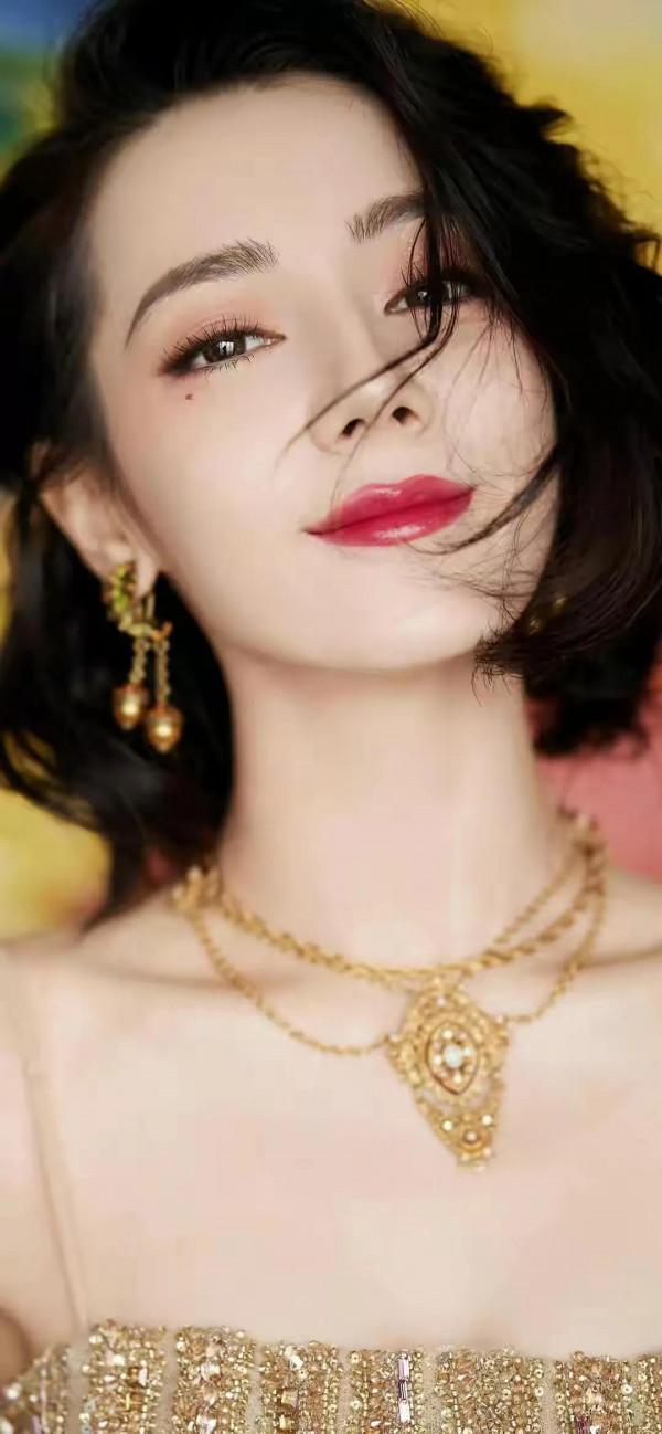 迪麗熱巴全面屏桌布（5）