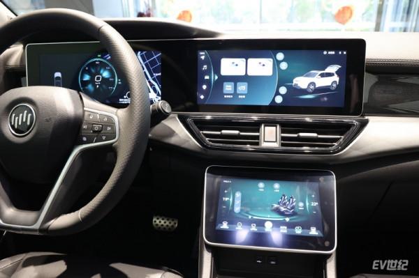 靜態體驗威馬W6：品質升級，智慧化是看點