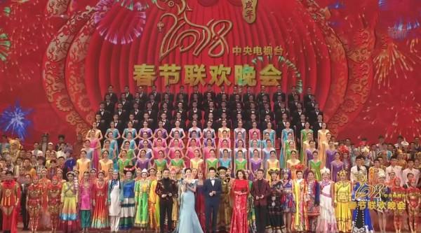 央視著名主播任魯豫：33歲做父親，對家鄉河南一往情深