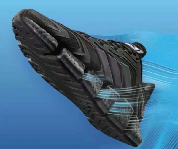 李寧超輕系列回顧！19代曝光外形沒變化，全掌䨻科技，翻車了麼？