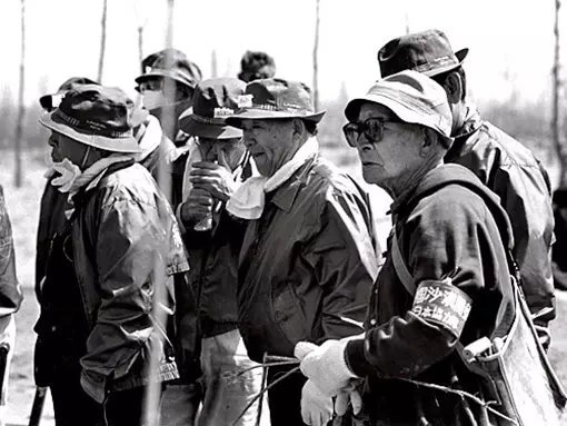 “綠化佔地球陸地四分之一面積的沙漠是一條通向世界的和平之路!”——在華治沙30年的日本“沙漠之父” “綠化佔地球陸地四分之一面積的沙漠是一條通向世界的和平之路!”——在華治沙30年的日本“沙漠之父”