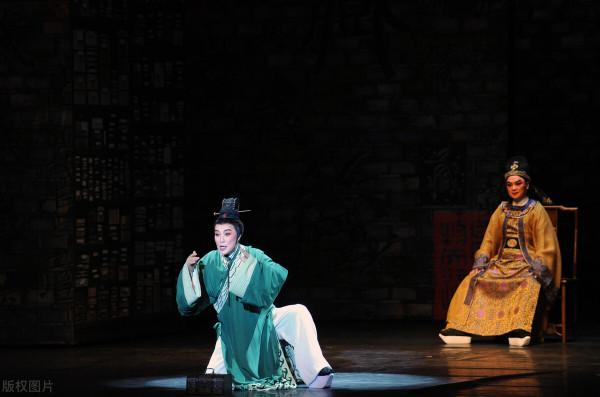 她總想突破越劇的“極限”,卻始終在爭議聲中前行 她總想突破越劇的“極限”,卻始終在爭議聲中前行