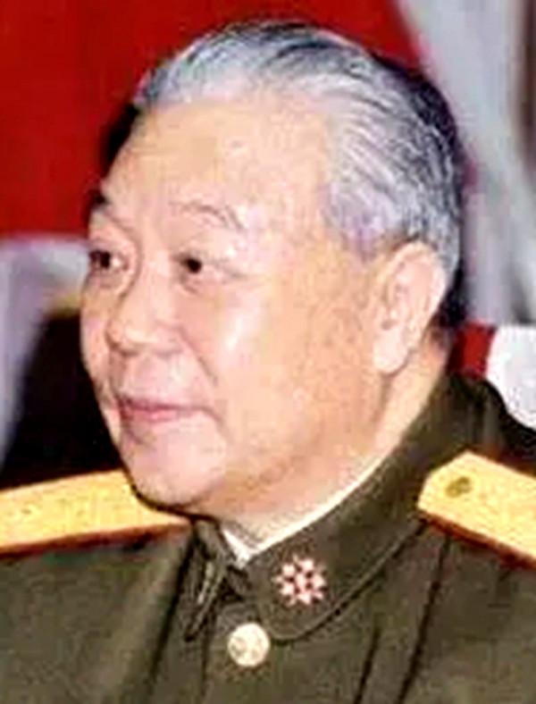21集團軍的首任軍長，63歲升上將，曾經兩度接替傅全有的職務