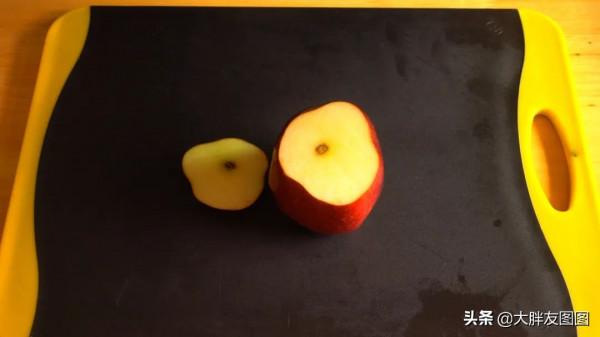 復刻！櫻桃小丸子裡的烤蘋果，一模一樣，一勺挖開，口水止不住了