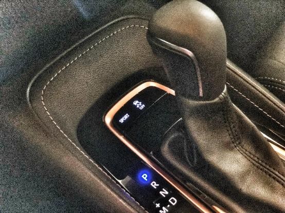 試駕廣汽豐田凌尚:“小凱美瑞”名副其實 試駕廣汽豐田凌尚:“小凱美瑞”名副其實