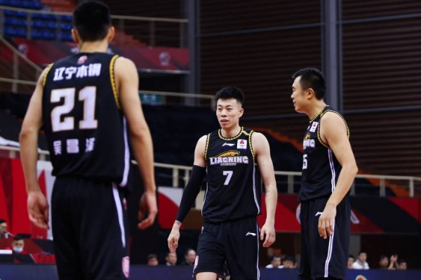 神勇廣廈連勝位居聯盟榜首，遼寧困難重重，PK對決有較大懸念