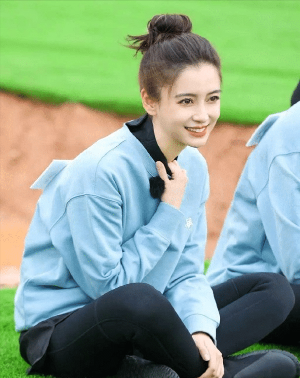 不滿宋雨琦?baby退出《跑男》眾說紛紜!迪麗熱巴將代替她的位置 不滿宋雨琦?baby退出《跑男》眾說紛紜!迪麗熱巴將代替她的位置