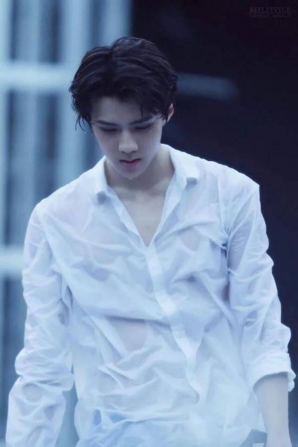 “瀟灑美少年”:吳世勳到底有多好看?(多圖) “瀟灑美少年”:吳世勳到底有多好看?(多圖)