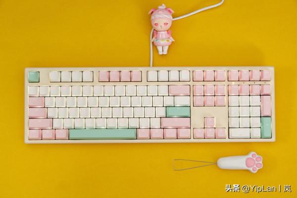 宛若夏日裡那杯冰飲，吉利鴨Ducky9108芝芝桃桃鍵盤開箱