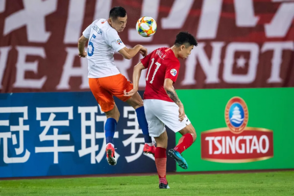 鄭錚：11年前遺憾缺席頒獎禮，如今作為隊長捧起火神杯