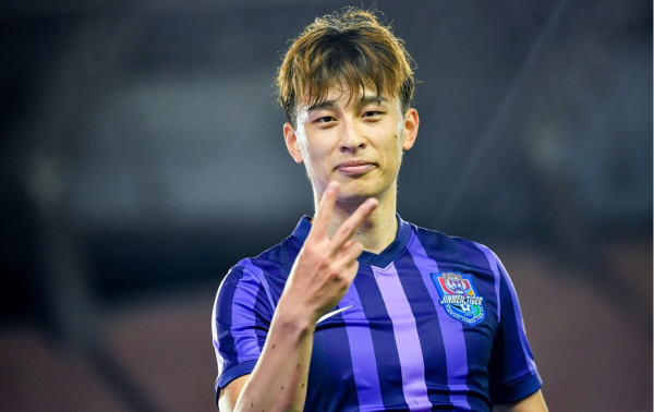 津門虎1比2惜敗青島隊，主力中衛還受傷下場，李松益將挑大樑