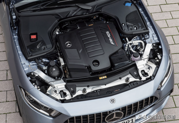 新車 &vert; 原廠&OpenCurlyDoubleQuote;黑化&rdquo;風格，百公里加速4&period;5秒，CLS53 AMG官圖釋出