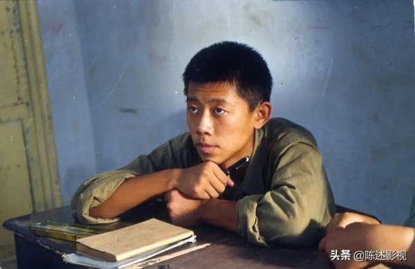 同樣是出道即巔峰，這7位明星，有人一巔幾十年，有人卻高開低走