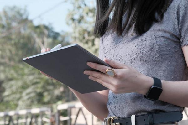 有了iPad Pro，為什麼我又買了智慧本電子書？