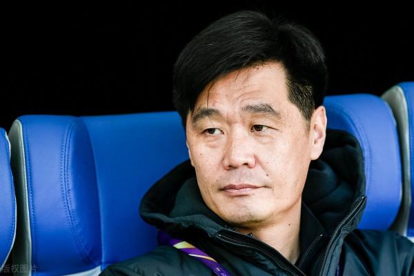 李霄鵬要搞選秀節目？教練組又增兩大本土名帥，國足集訓聲勢浩大