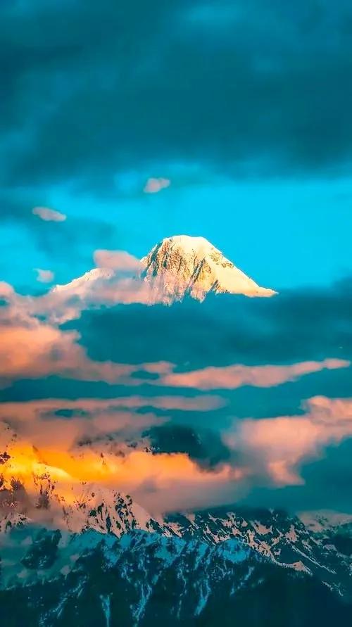 百年一遇日照金山 百年一遇日照金山