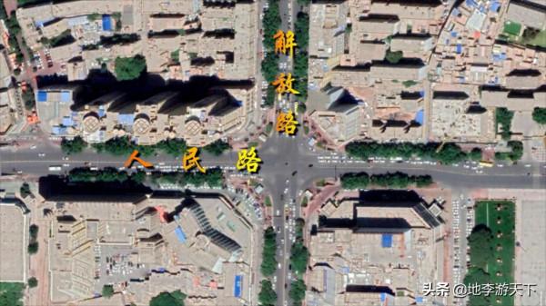 新疆喀什離阿富汗僅有一線之隔，一邊是天堂一邊卻是戰亂中的地獄