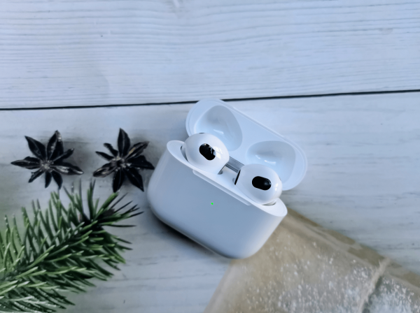 wiwu為悟Airbuds 3SE藍芽耳機開箱評測,百元價位中的戰鬥機 wiwu為悟Airbuds 3SE藍芽耳機開箱評測,百元價位中的戰鬥機