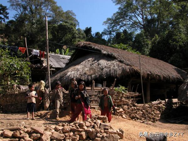 神秘的阿佤山:孟連佤族百姓的生活影象(一) 神秘的阿佤山:孟連佤族百姓的生活影象(一)