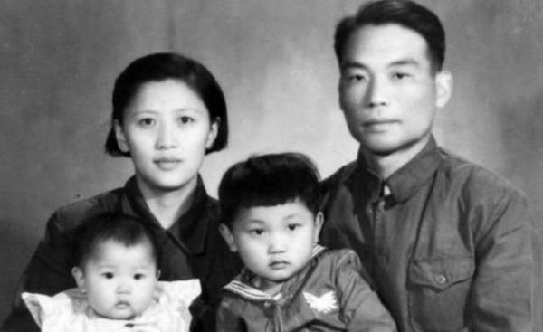 現代諜戰大師董必武，培養出四位頂級特工，其中一人成為開國中將