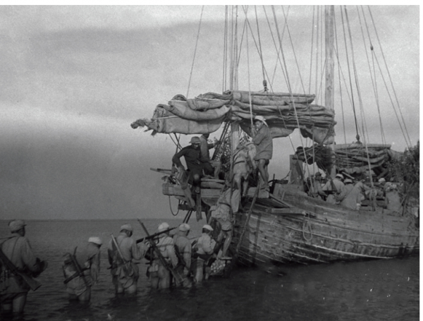 我軍成功登陸海南島,聶榮臻問:韓先楚上去沒有 我軍成功登陸海南島,聶榮臻問:韓先楚上去沒有