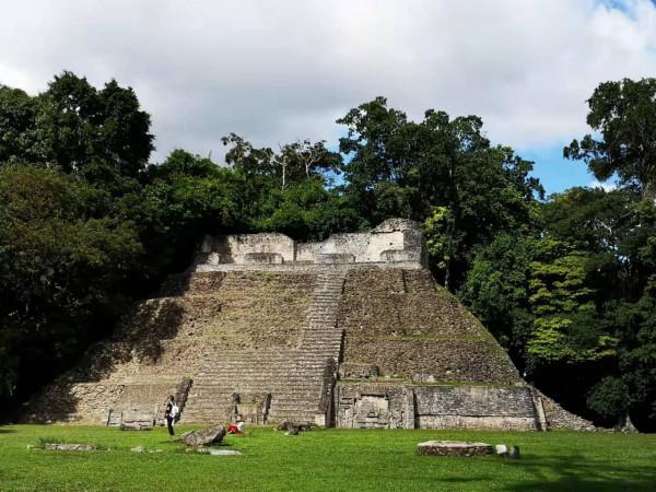 世界自然遺產——貝里斯大藍洞 世界自然遺產——貝里斯大藍洞