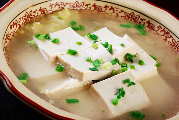 “老得慢”的女性,多半愛吃6種食物,快來看看,你愛吃哪幾個? “老得慢”的女性,多半愛吃6種食物,快來看看,你愛吃哪幾個?