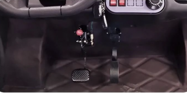 這2款低速電動車續航150公里以上，價格2萬左右，你更喜歡哪款？