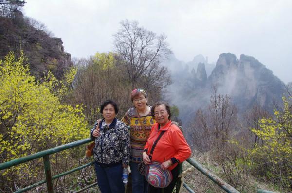寄情山水 白馬寺 牡丹園 龍門石窟 皇城府 王莽嶺 畢業51年同學會（1）