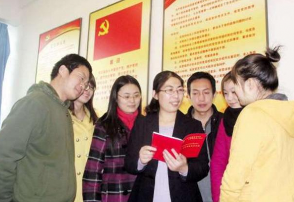 大學期間想要入黨，決定權並不在輔導員手中，新生早知道有好處