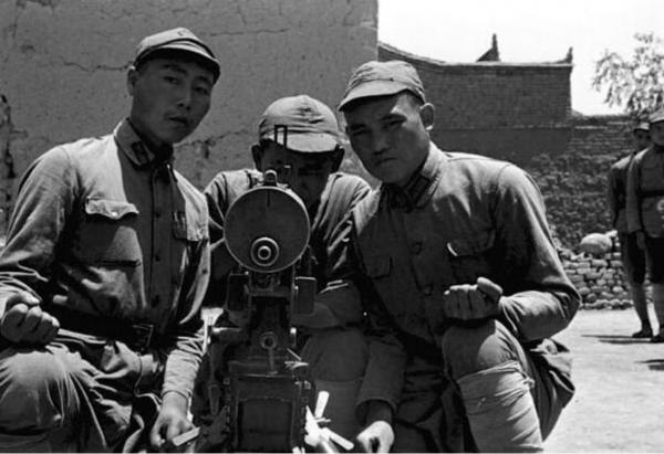 1958年一老紅軍闖中南海被攔，用紙條寫下外號後，毛主席親自接見