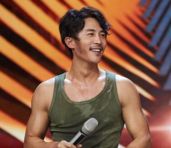 油膩男星的苦惱：出道玉樹臨風，如今功成名就，可惜“面目全非”