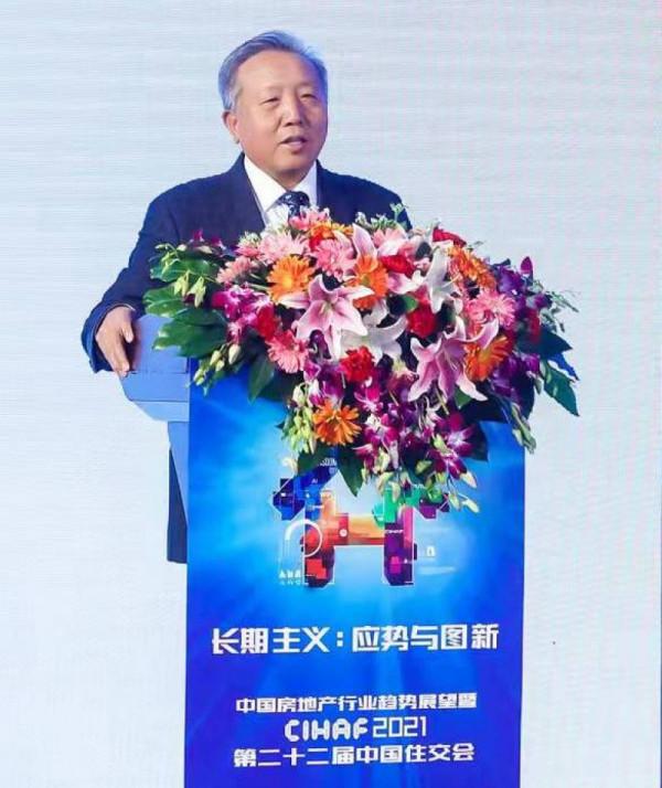 吳曉求：房地產行業不可過度金融化、也不能“妖魔化”，政策要有相對穩定性