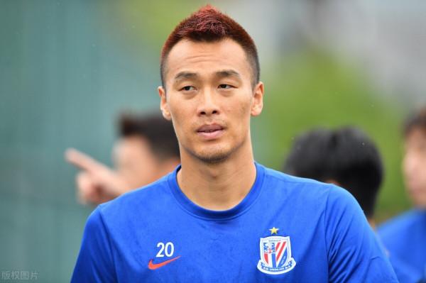 前中超申花鋒霸下家曝光，年薪相差250萬歐，中國足協做對了