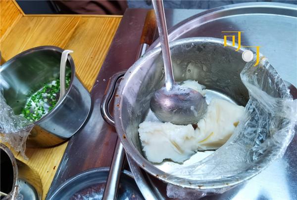 湖州荻港村的施家餛飩5元一碗,乾隆愛吃的鱔糊面,30元一碗 湖州荻港村的施家餛飩5元一碗,乾隆愛吃的鱔糊面,30元一碗