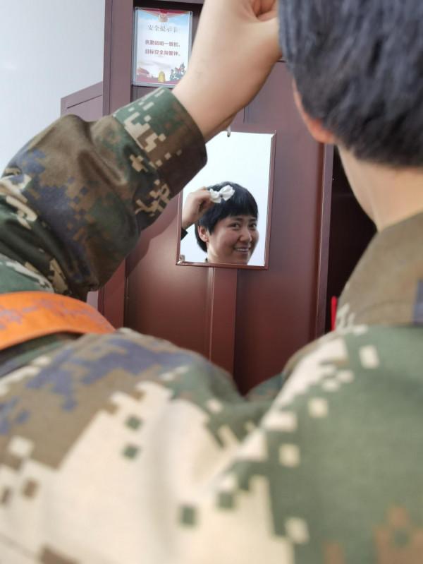 超暖！女兵們的新年禮物很&OpenCurlyDoubleQuote;走心&rdquo;