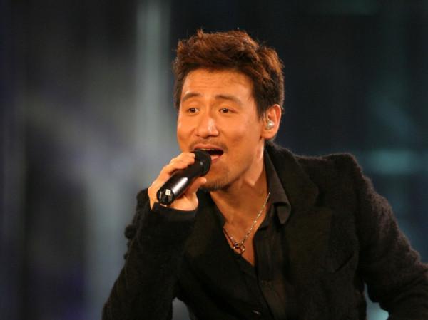 6次擊敗beyond後,就開始走下坡路,草蜢的消失絕不是因為梅豔芳 6次擊敗beyond後,就開始走下坡路,草蜢的消失絕不是因為梅豔芳